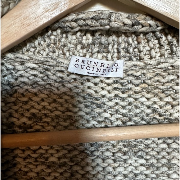 Brunello Cucinelli Shrug - Picture 3 of 6